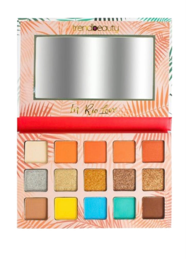 A close-up of the In Rio Love Eyeshadow Palette. The palette contains fifteen shades such as autumn orange, brown, yellow, gold, bronze, beige and more. If you are a lover of the autumn season, this palette is perfect for you.