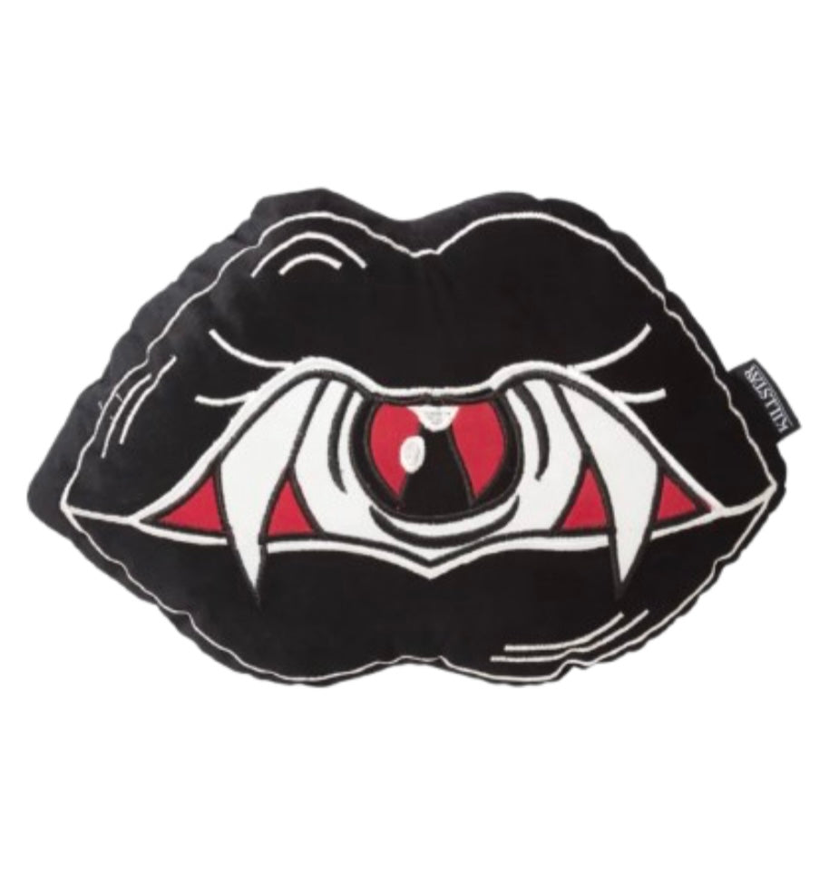 VAMP FILLED SHAPE CUSHION